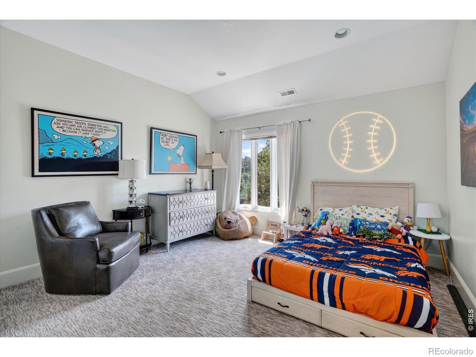 MLS Image #26 for 211 s cherry street,denver, Colorado