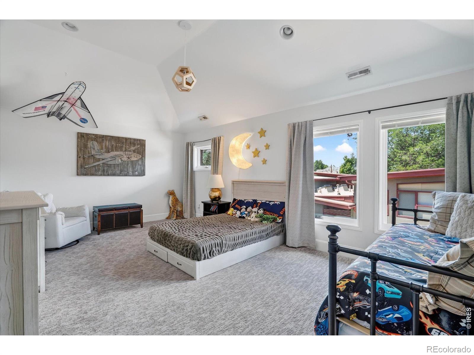 MLS Image #28 for 211 s cherry street,denver, Colorado