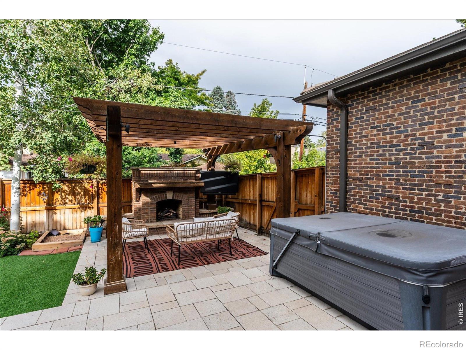 MLS Image #36 for 211 s cherry street,denver, Colorado