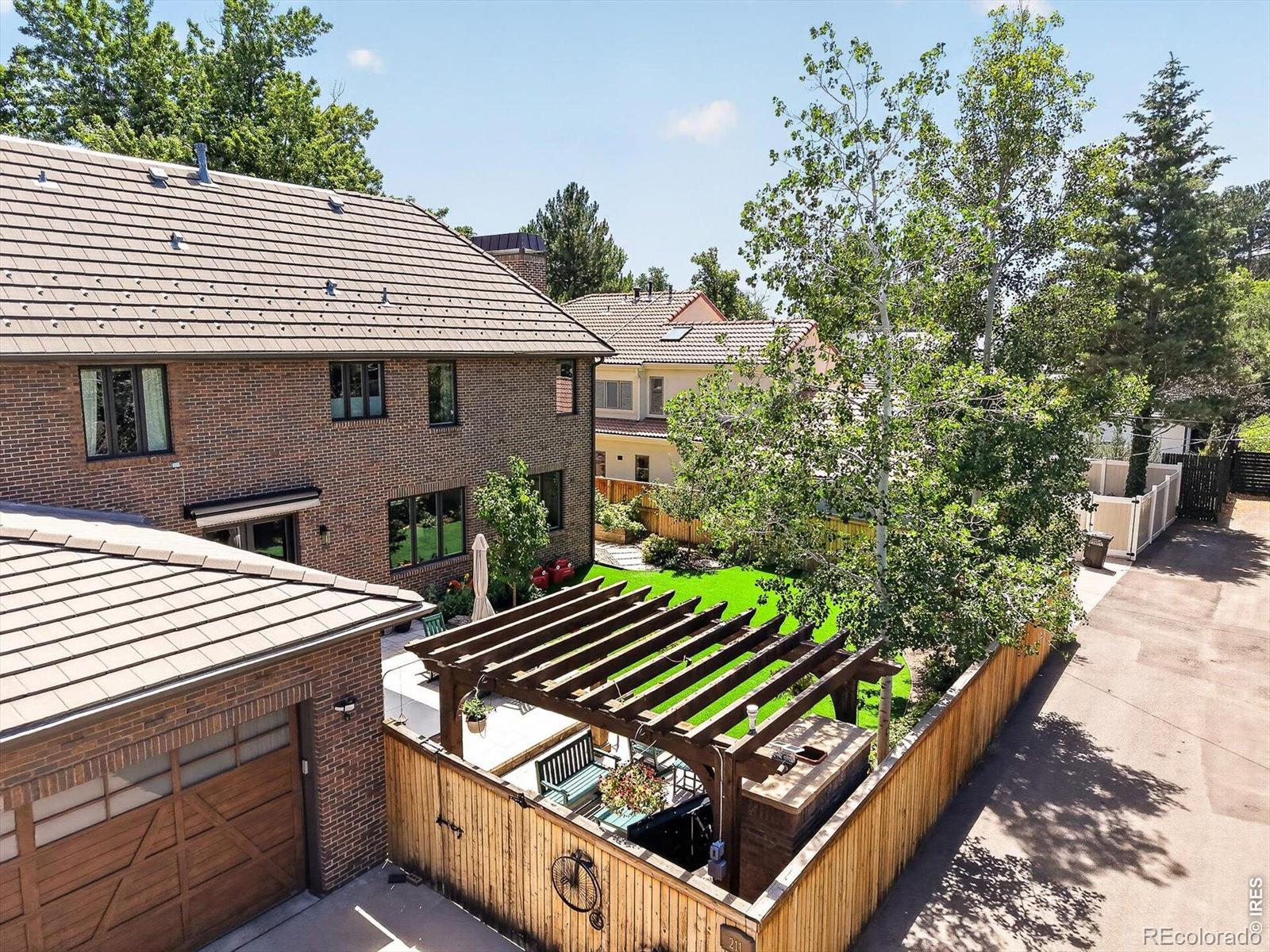 MLS Image #38 for 211 s cherry street,denver, Colorado