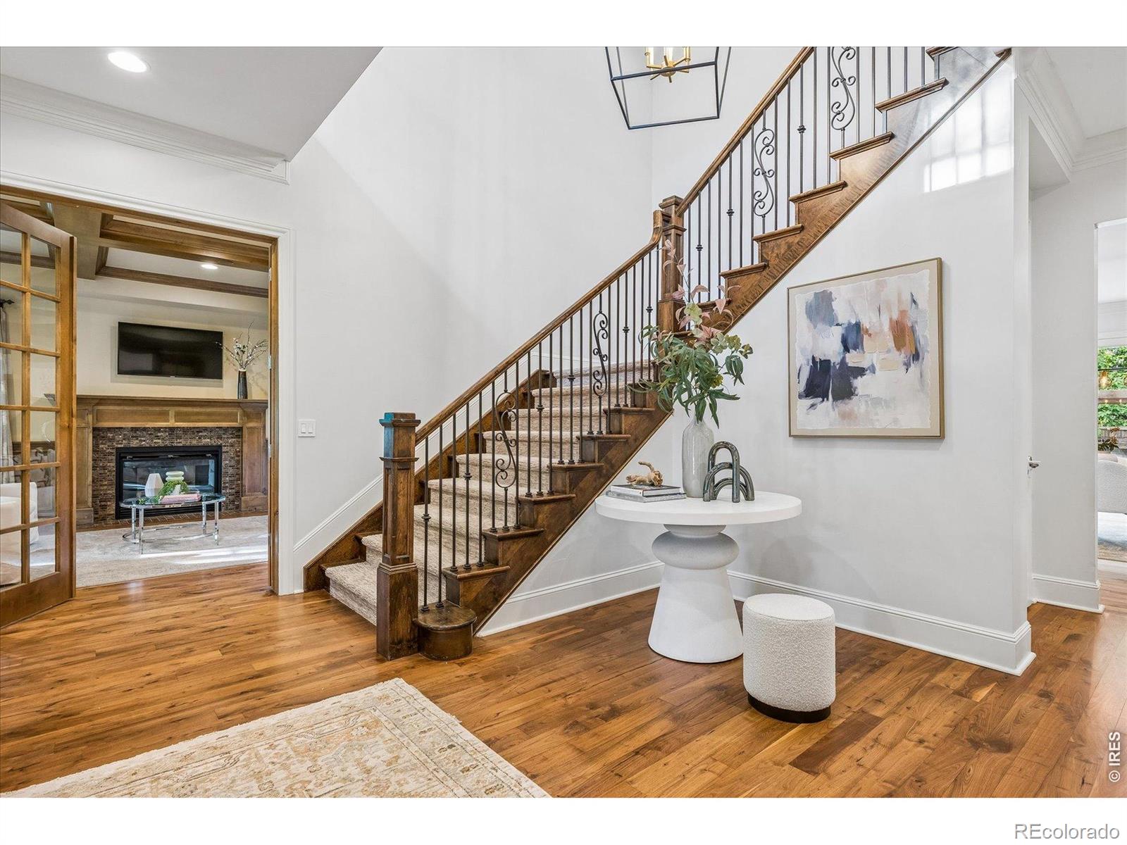 MLS Image #4 for 211 s cherry street,denver, Colorado