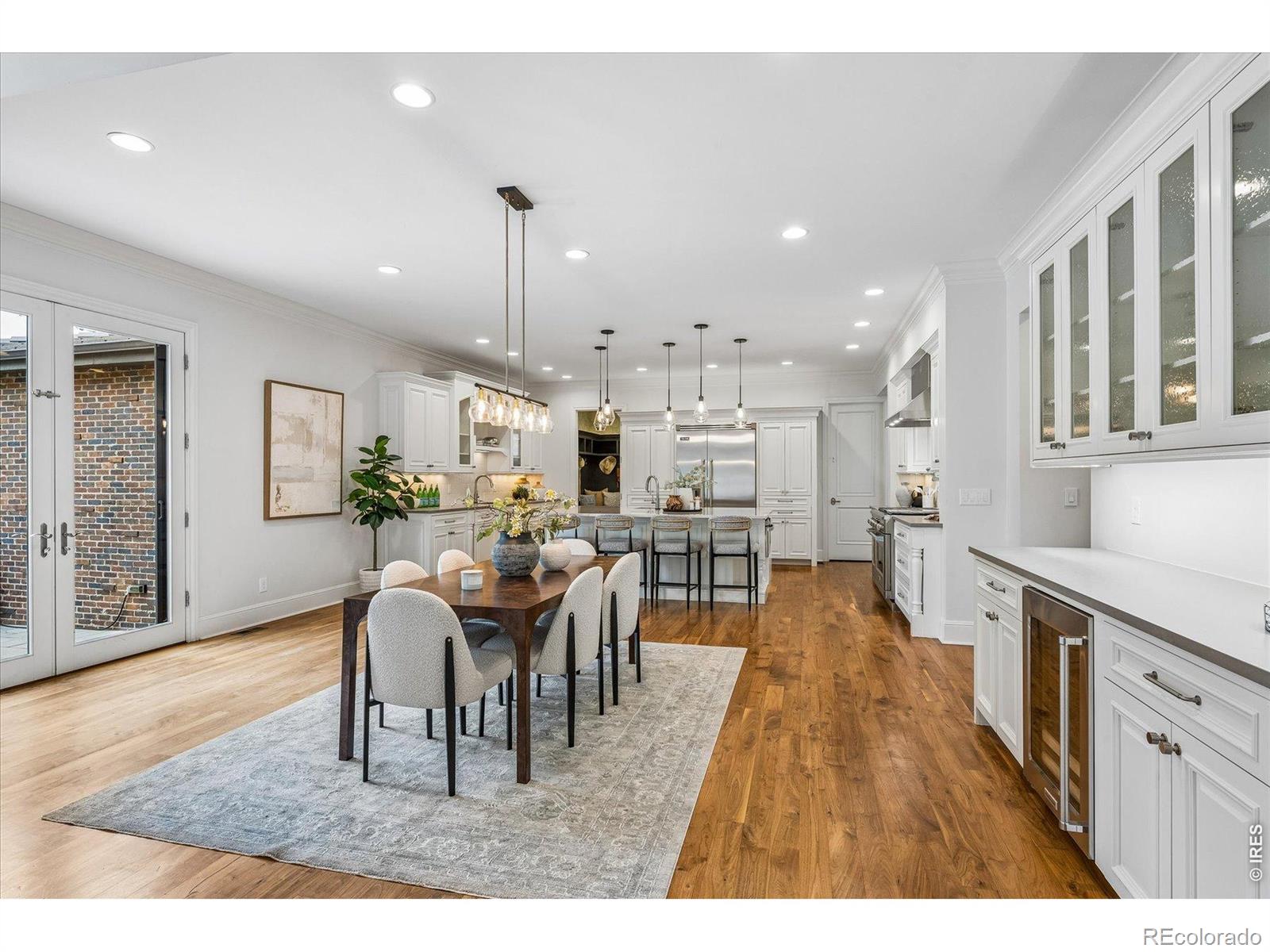 MLS Image #5 for 211 s cherry street,denver, Colorado