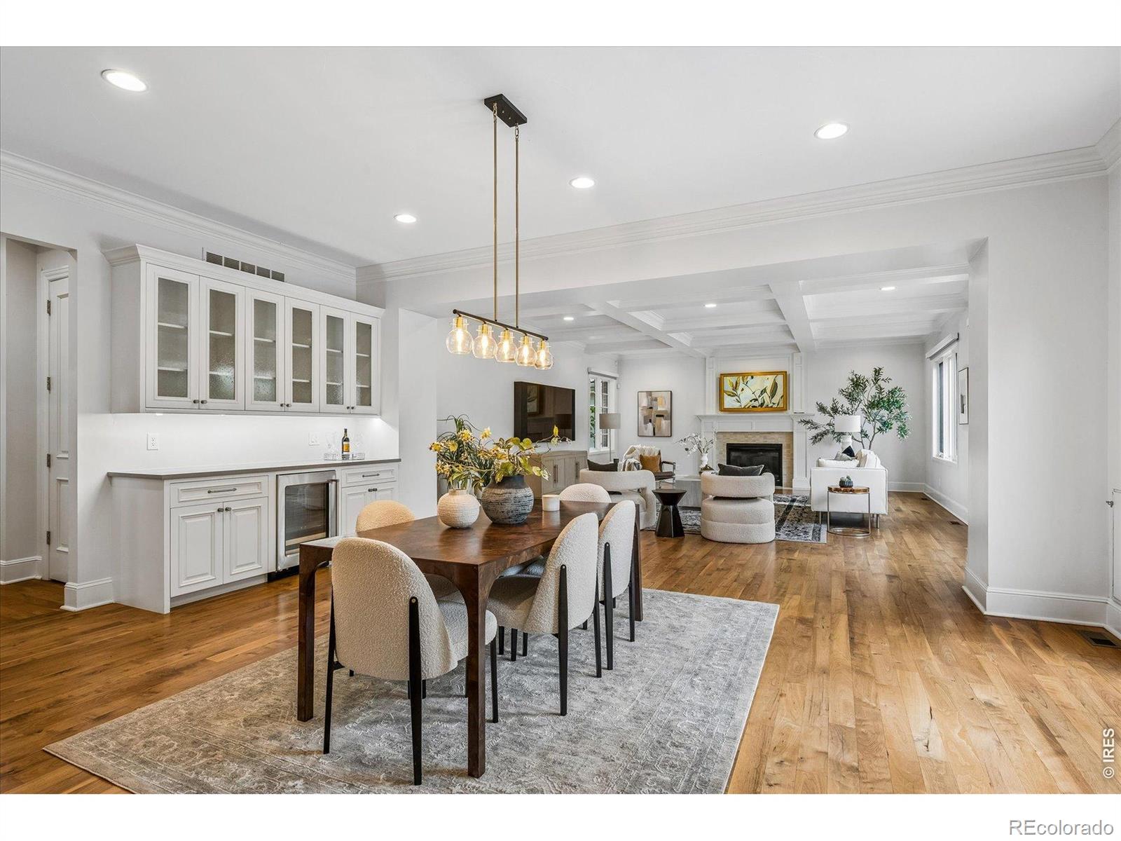 MLS Image #7 for 211 s cherry street,denver, Colorado