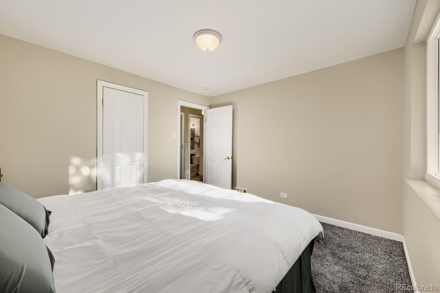 MLS Image #15 for 1318 s dale court,denver, Colorado