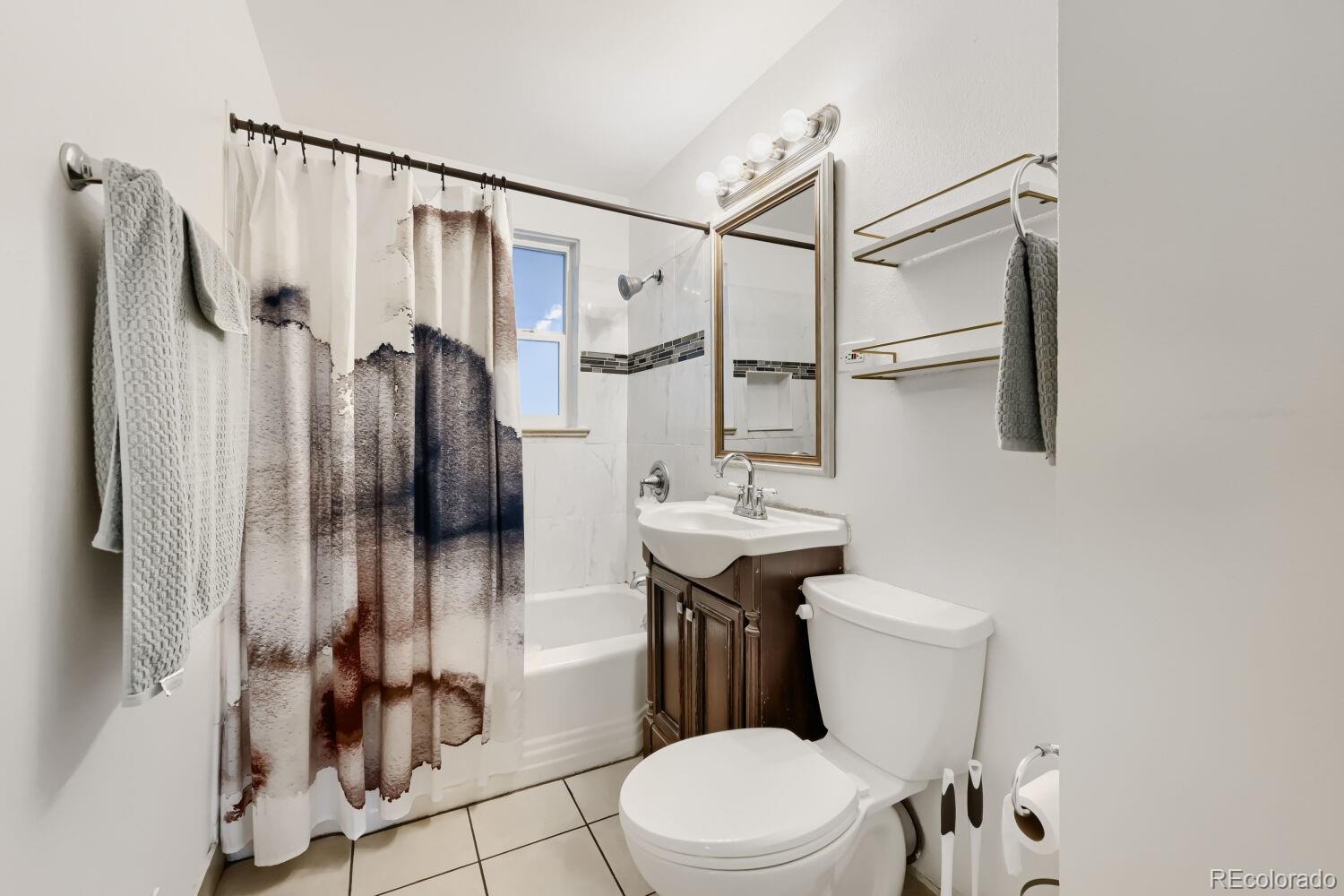 MLS Image #16 for 1318 s dale court,denver, Colorado