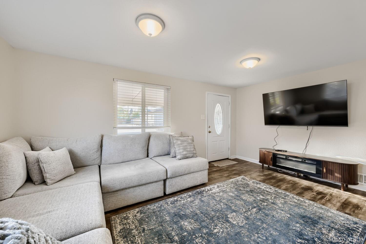 MLS Image #7 for 1318 s dale court,denver, Colorado