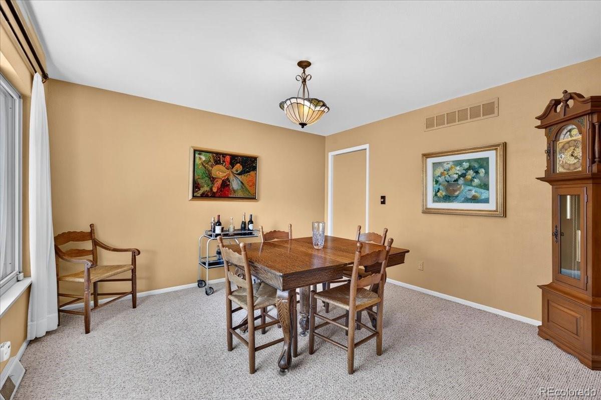 MLS Image #11 for 3064 s spruce way,denver, Colorado