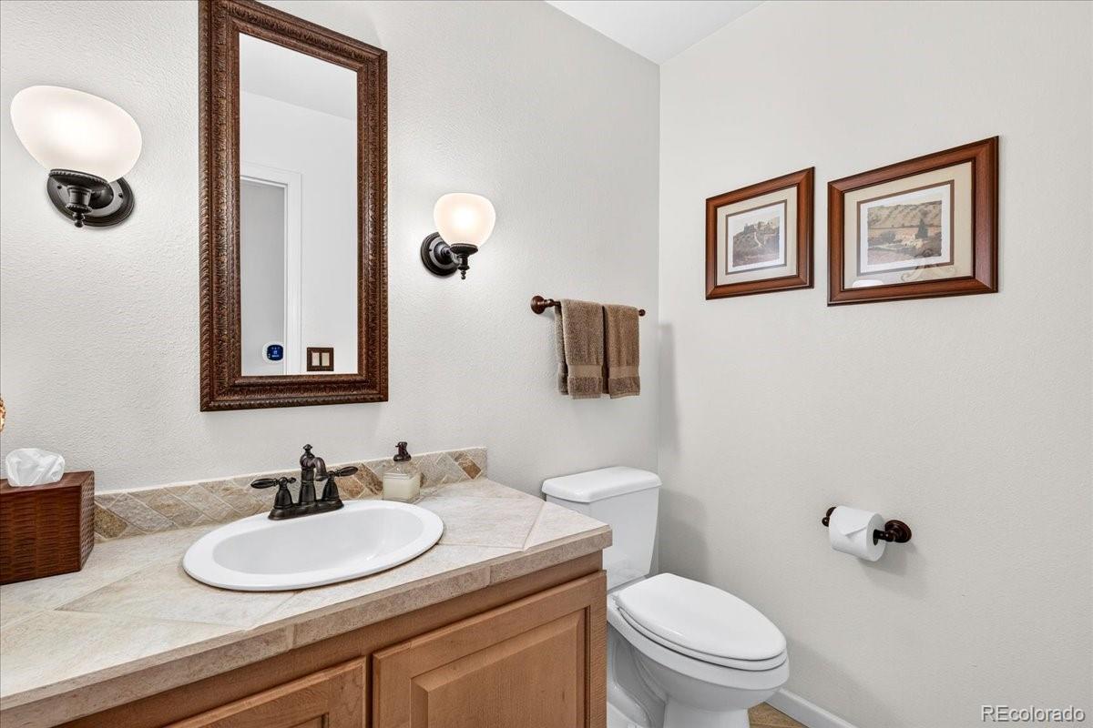 MLS Image #16 for 3064 s spruce way,denver, Colorado