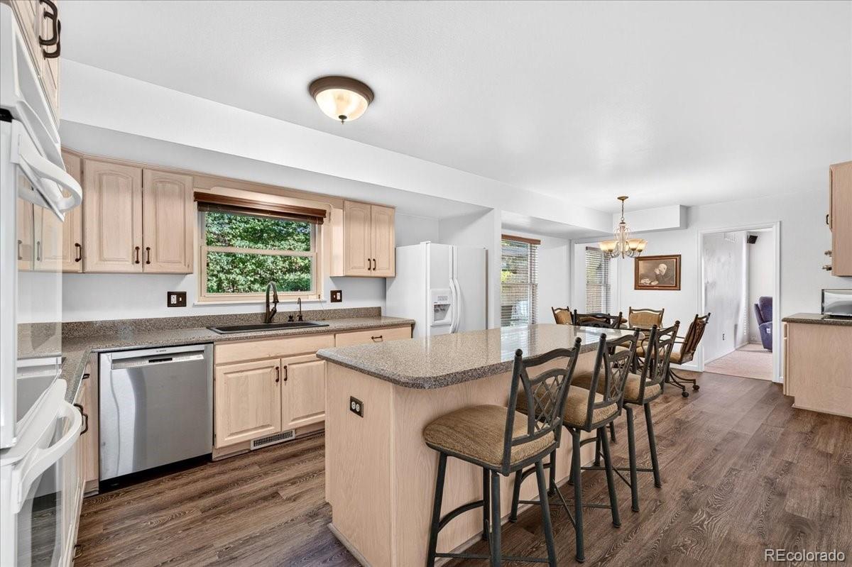 MLS Image #17 for 3064 s spruce way,denver, Colorado