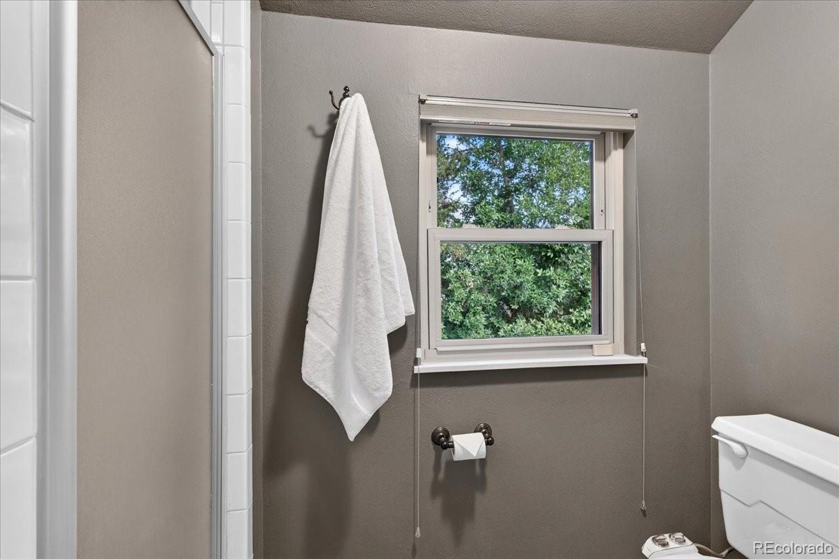 MLS Image #29 for 3064 s spruce way,denver, Colorado