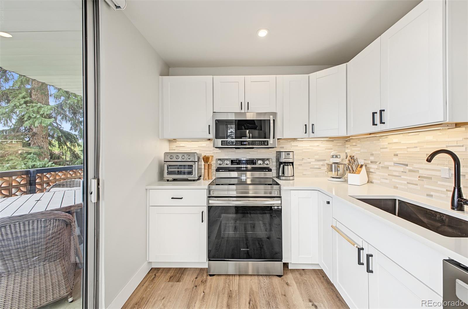 MLS Image #10 for 4570 e yale avenue 301,denver, Colorado