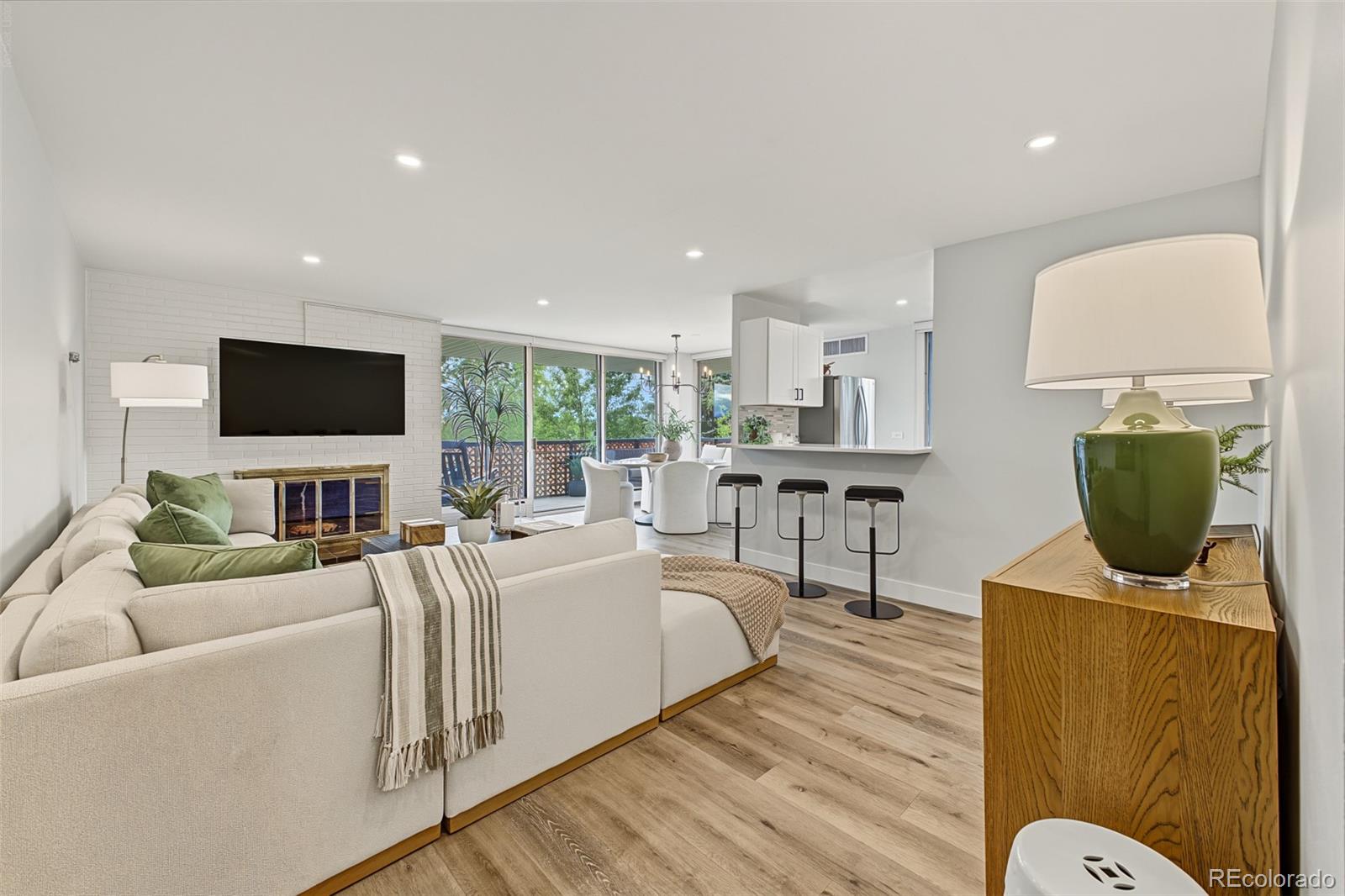 MLS Image #2 for 4570 e yale avenue 301,denver, Colorado