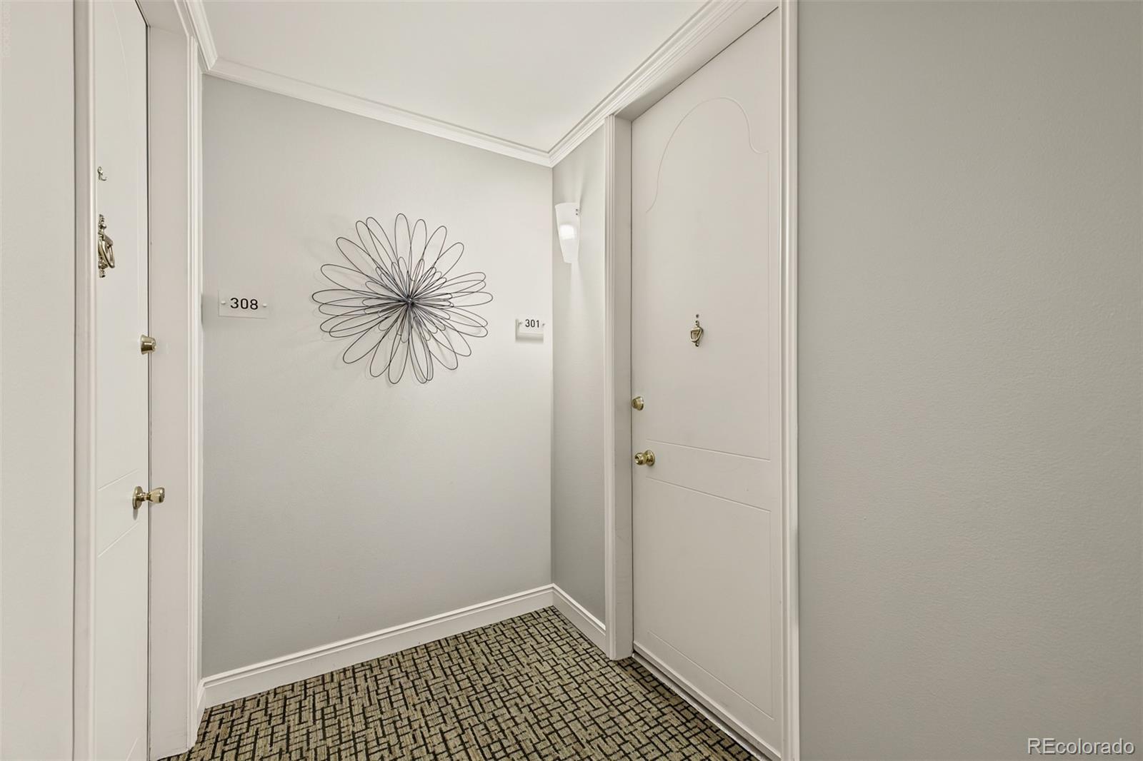 MLS Image #29 for 4570 e yale avenue 301,denver, Colorado