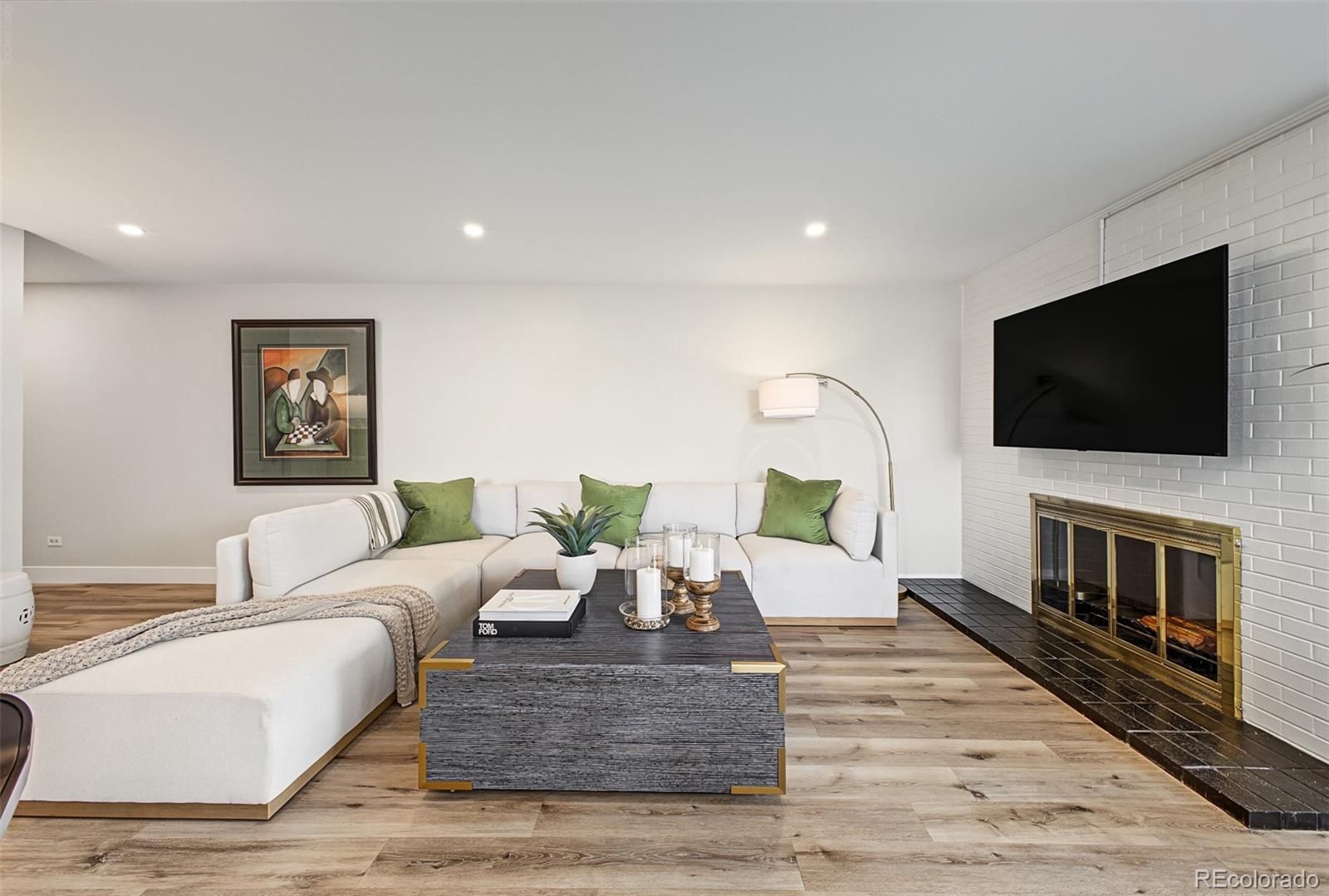 MLS Image #3 for 4570 e yale avenue 301,denver, Colorado