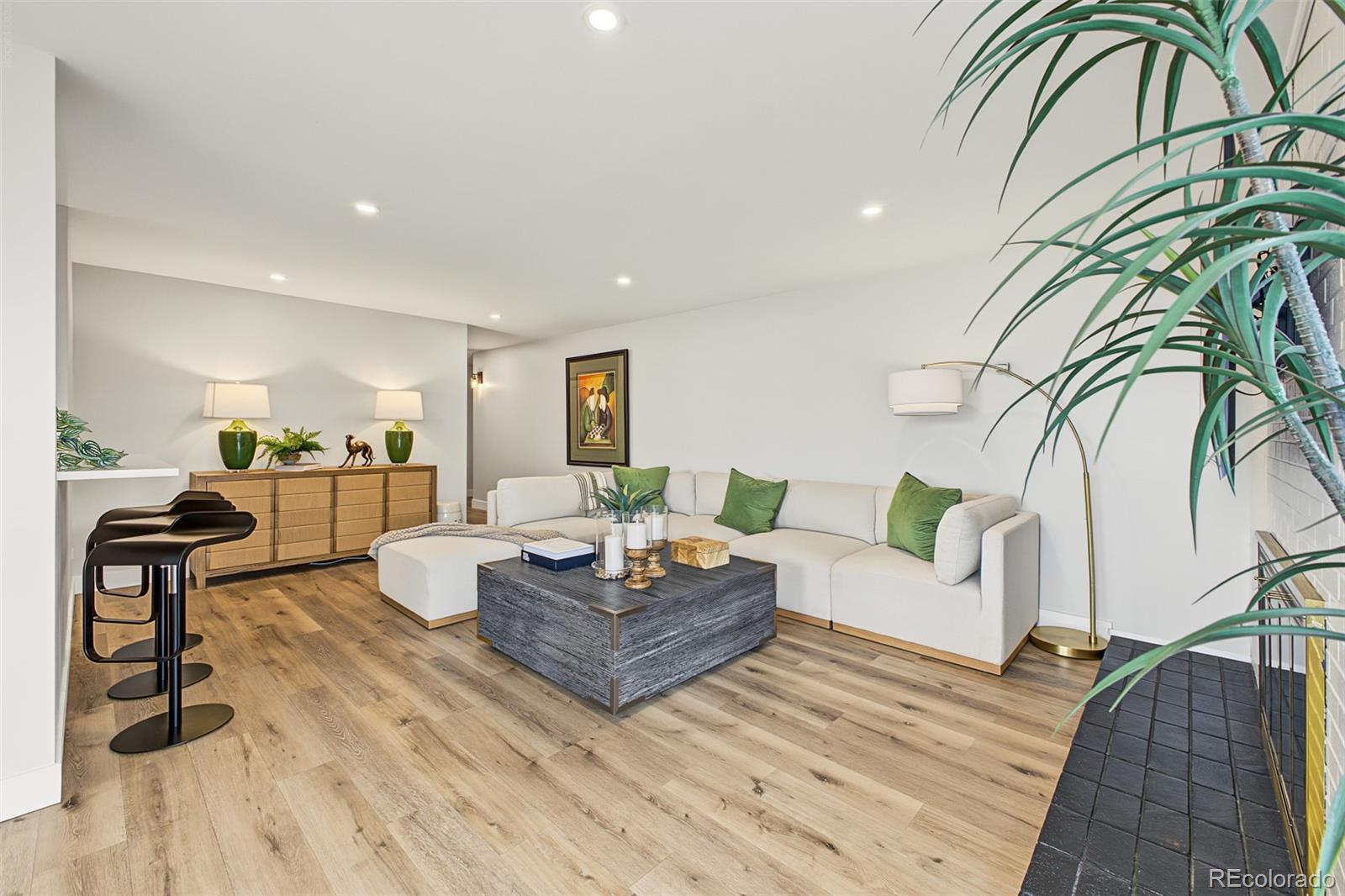 MLS Image #4 for 4570 e yale avenue 301,denver, Colorado