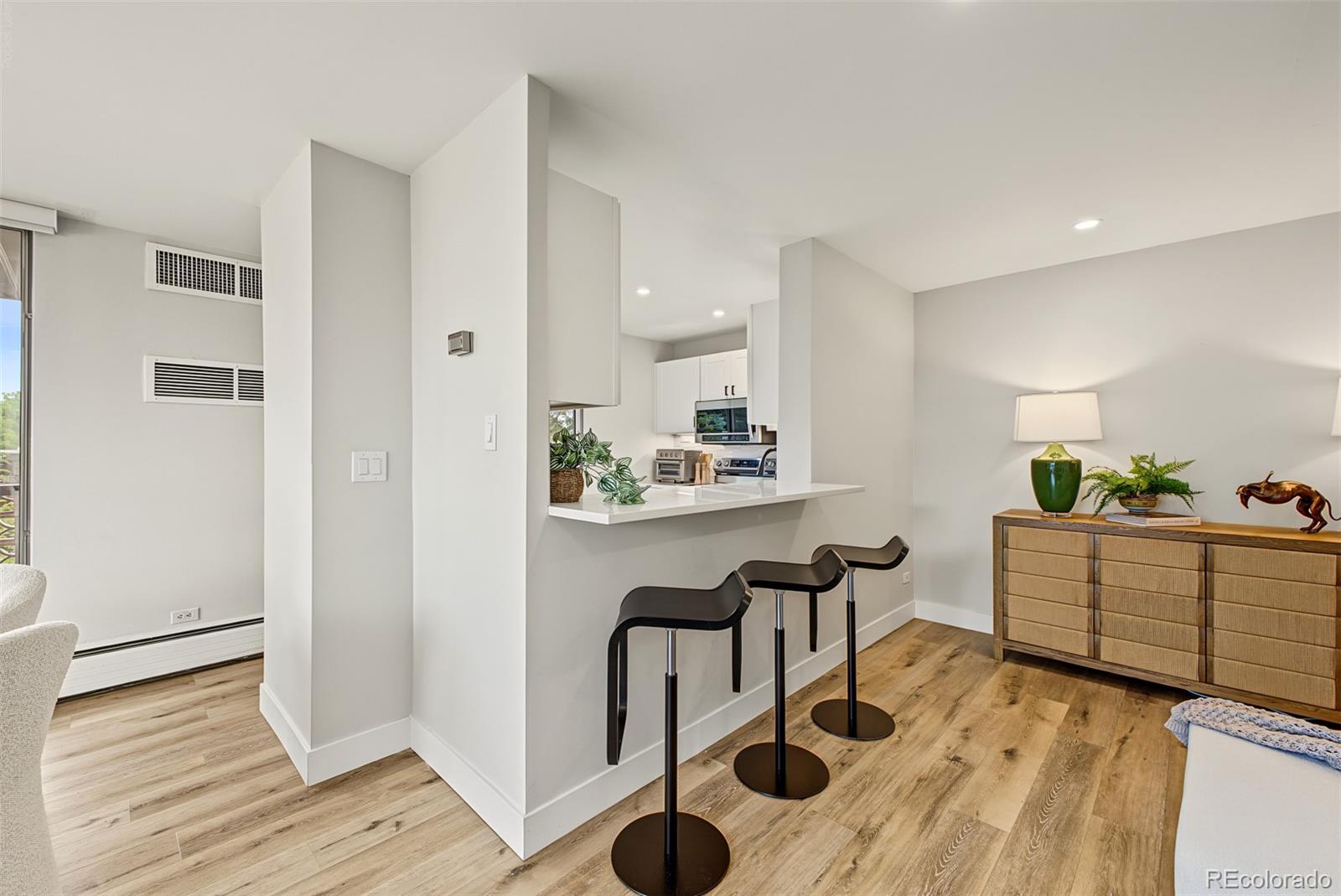 MLS Image #7 for 4570 e yale avenue 301,denver, Colorado