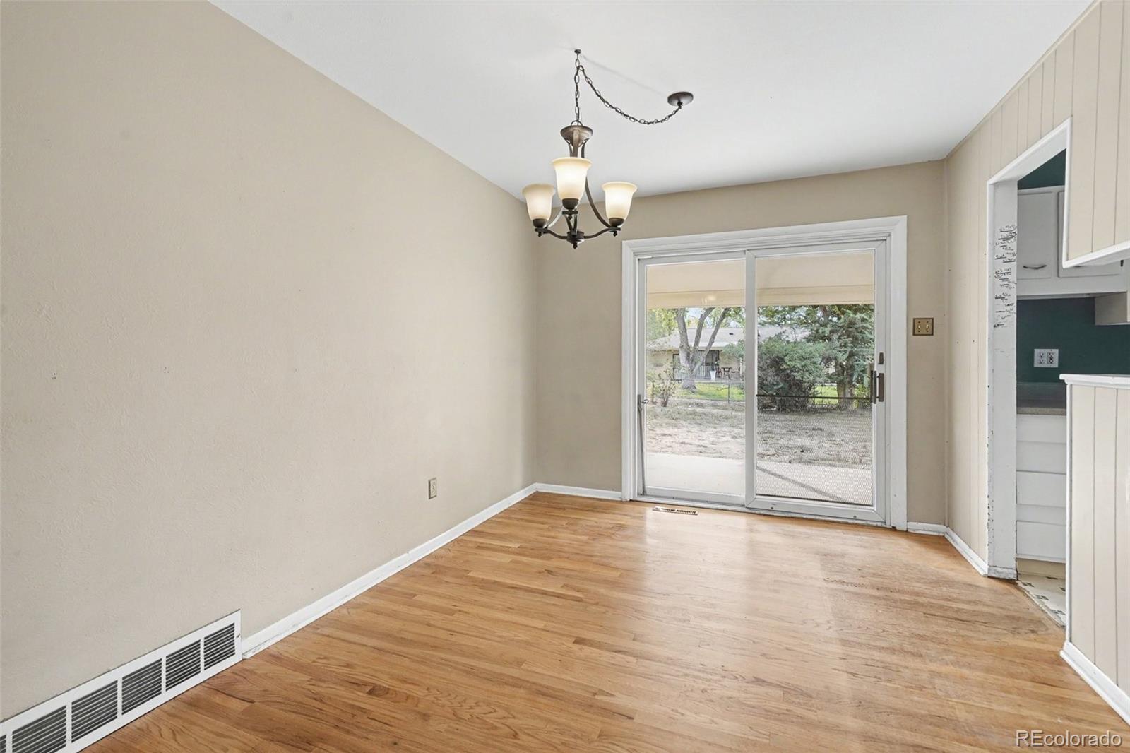 MLS Image #6 for 775 s glencoe street,denver, Colorado