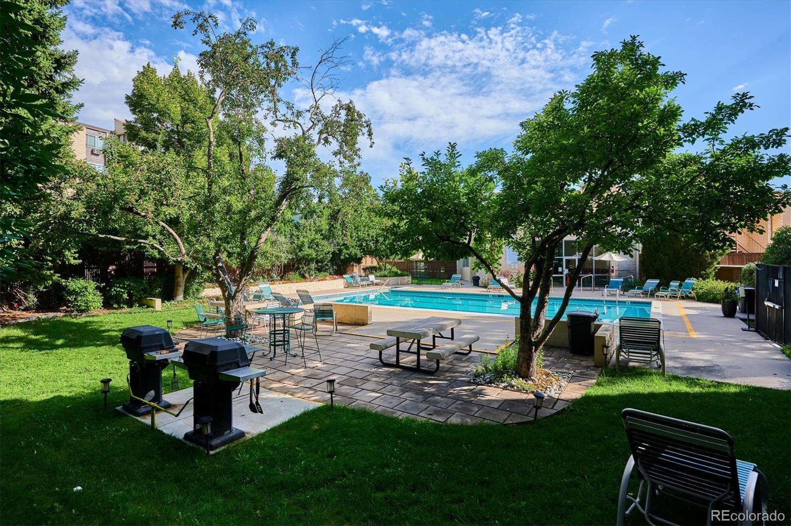 MLS Image #16 for 3465 s poplar street,denver, Colorado