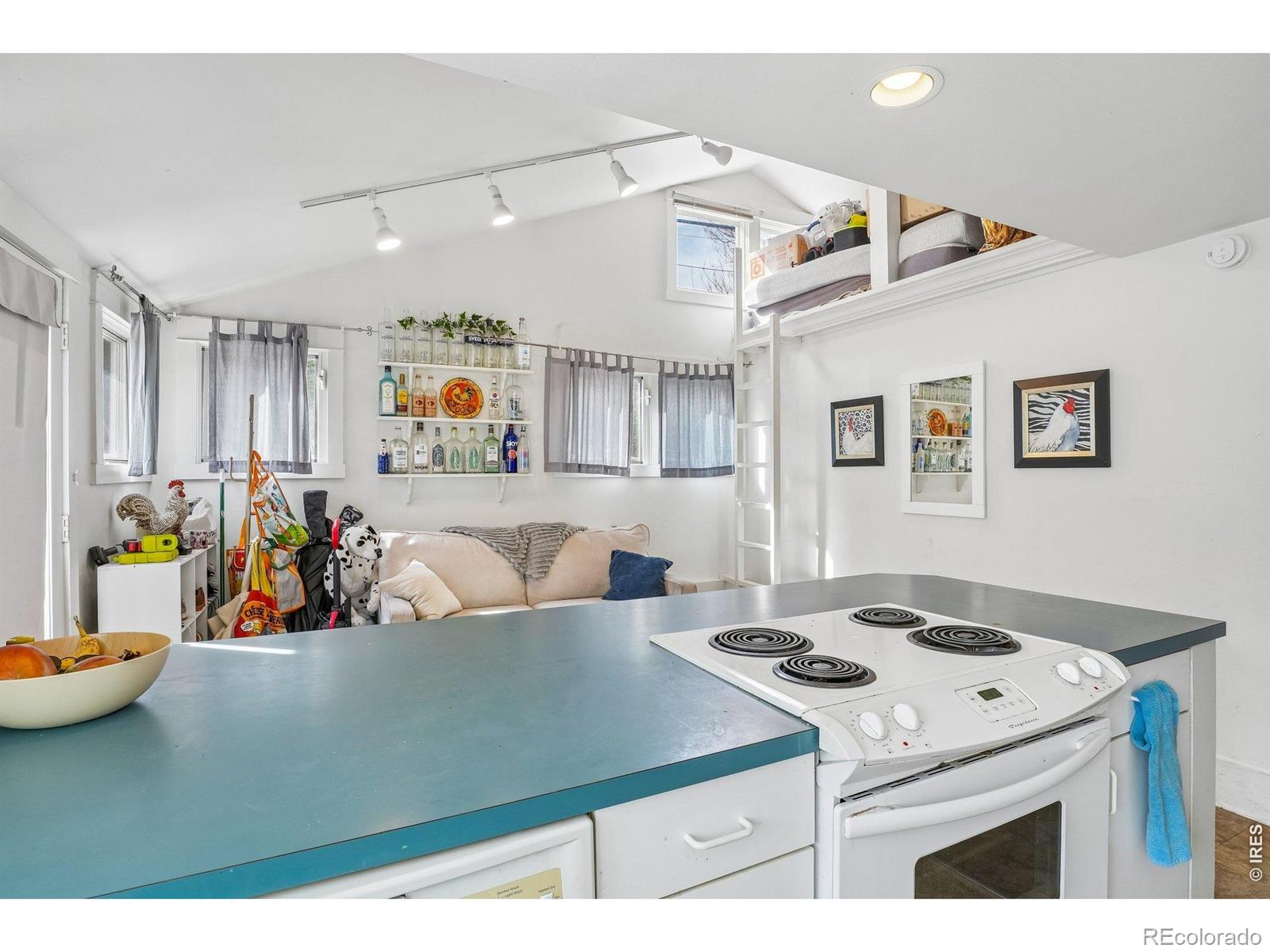 MLS Image #10 for 920  university avenue,boulder, Colorado