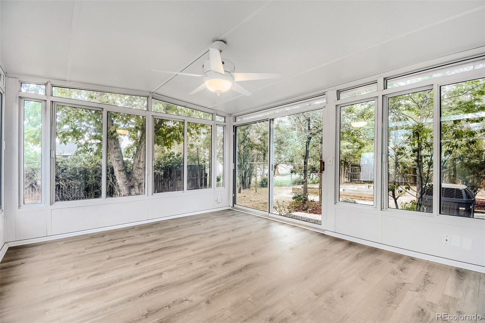 MLS Image #16 for 755  newark street,aurora, Colorado