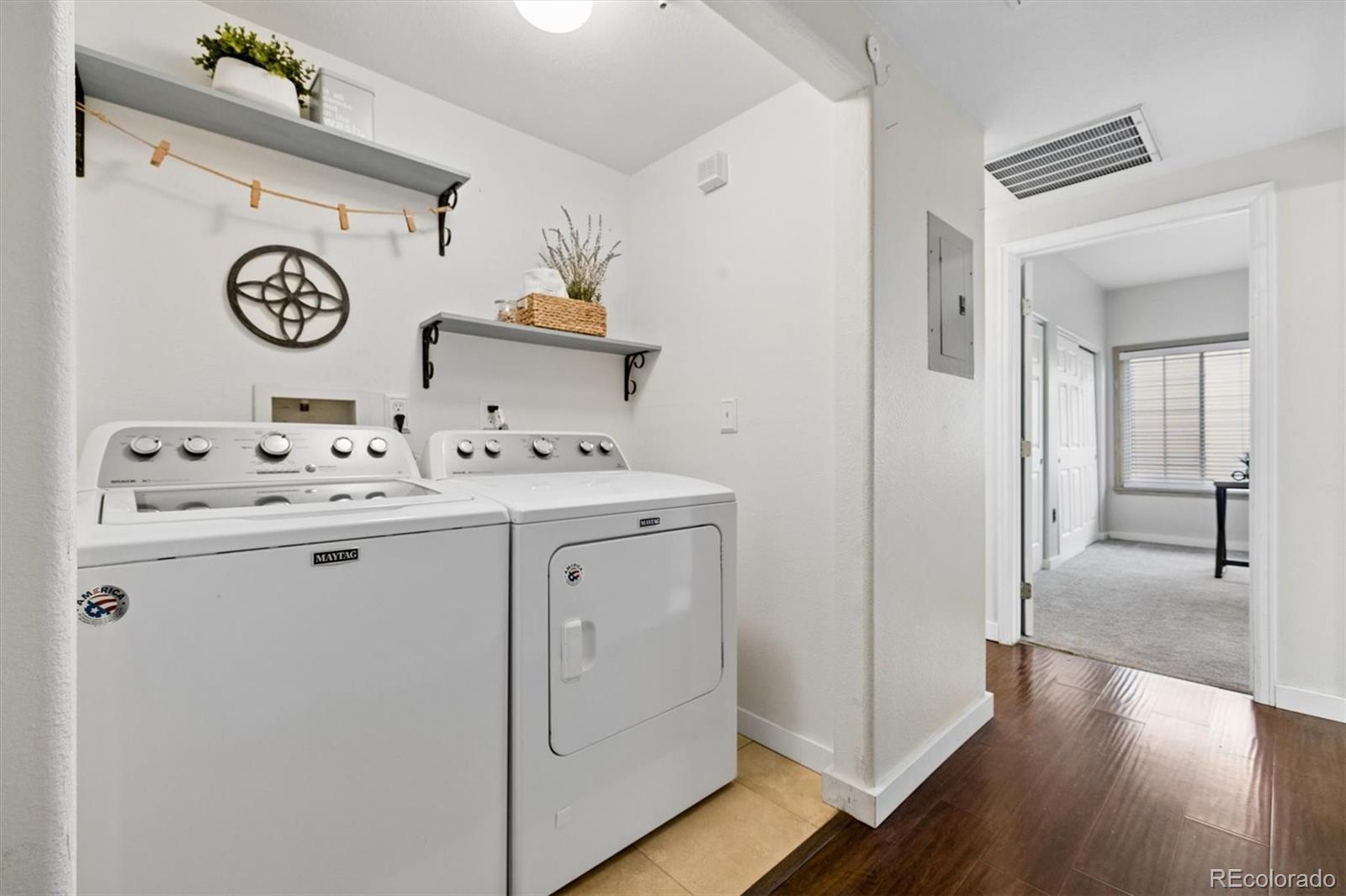 MLS Image #14 for 5443 s dover street 104,denver, Colorado