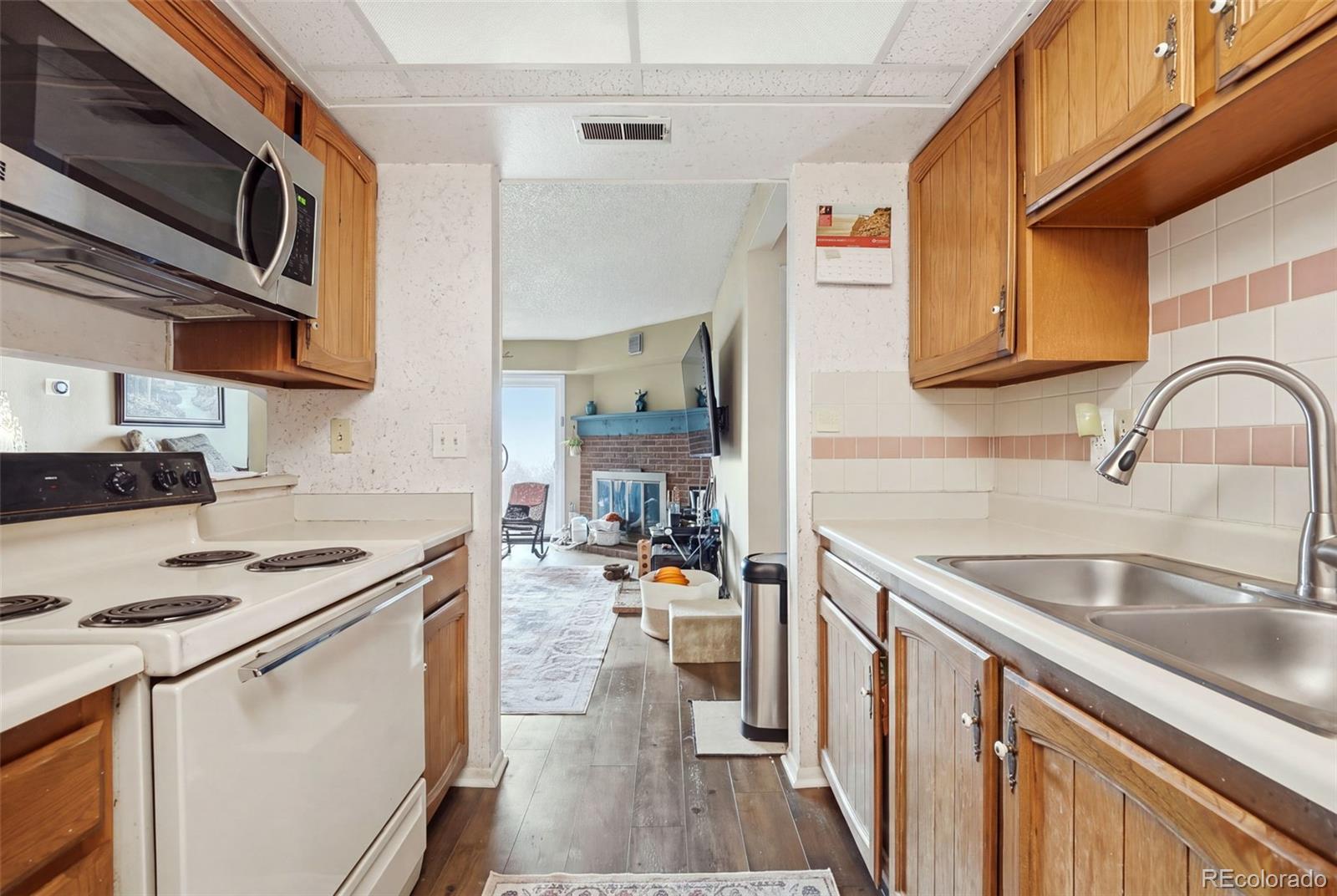 MLS Image #10 for 14434 e 1st drive,aurora, Colorado