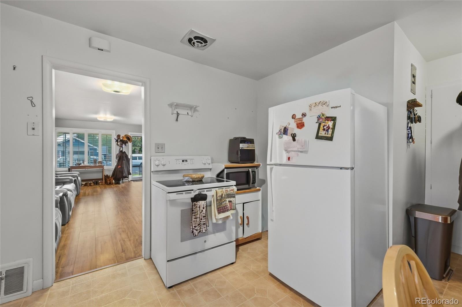 MLS Image #9 for 960  6th street,limon, Colorado