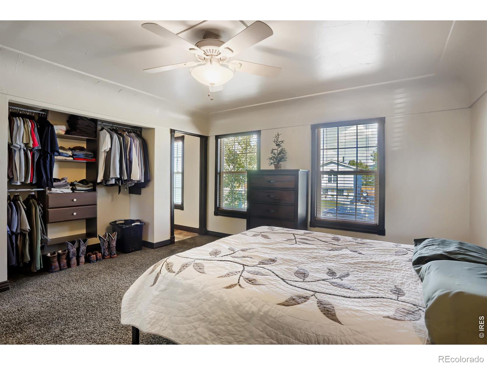 MLS Image #12 for 3643 s newcombe way,denver, Colorado