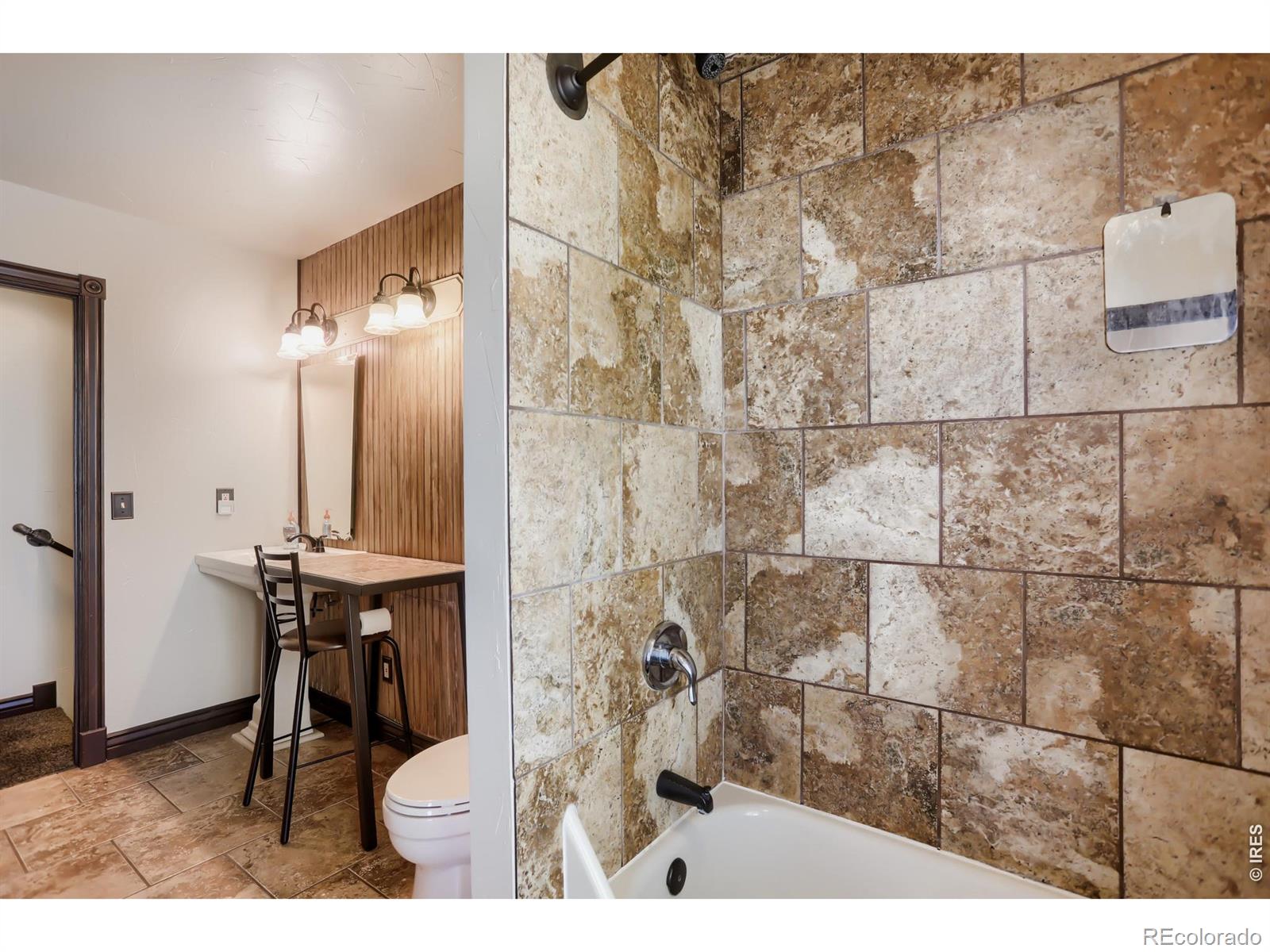 MLS Image #14 for 3643 s newcombe way,denver, Colorado