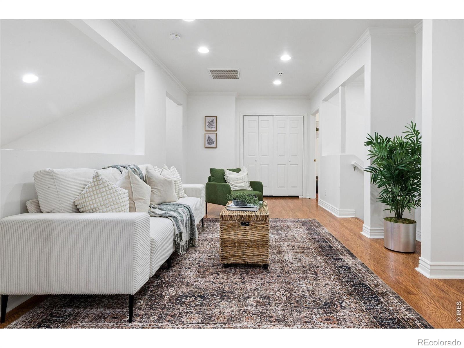 MLS Image #19 for 1141  elm street,denver, Colorado