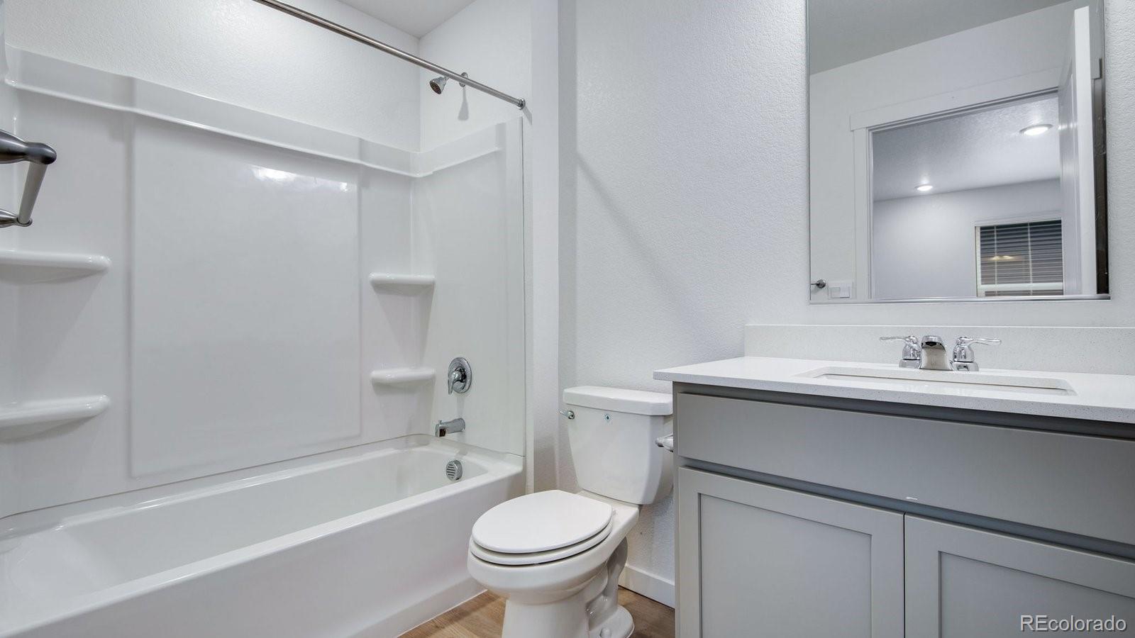 MLS Image #14 for 9865  bahama street,commerce city, Colorado