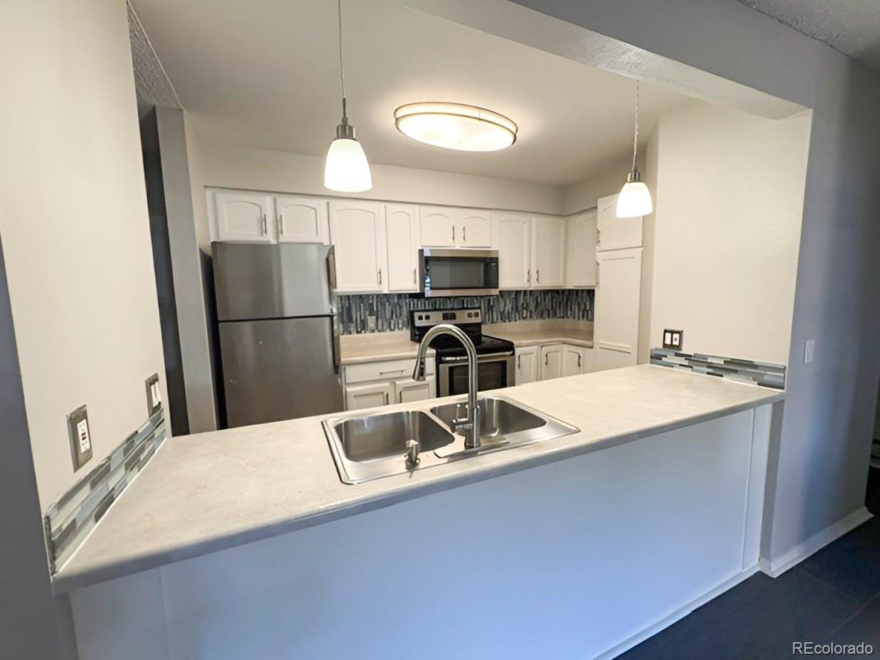 MLS Image #5 for 14652 e 2nd avenue,aurora, Colorado
