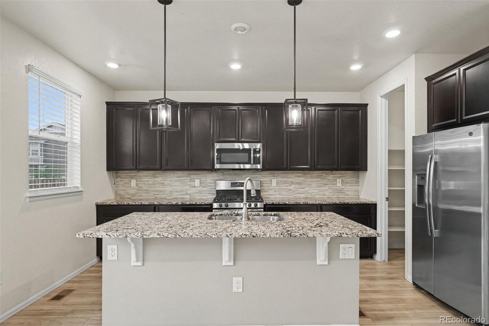 MLS Image #5 for 10931  uvalda street,commerce city, Colorado