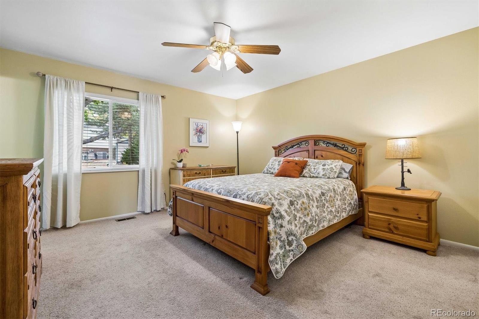 MLS Image #12 for 2239 s alkire court,lakewood, Colorado