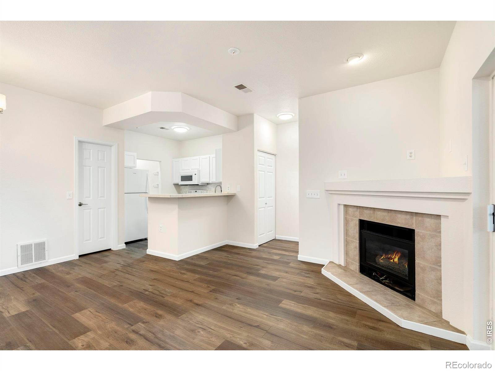 MLS Image #5 for 4545  wheaton drive,fort collins, Colorado