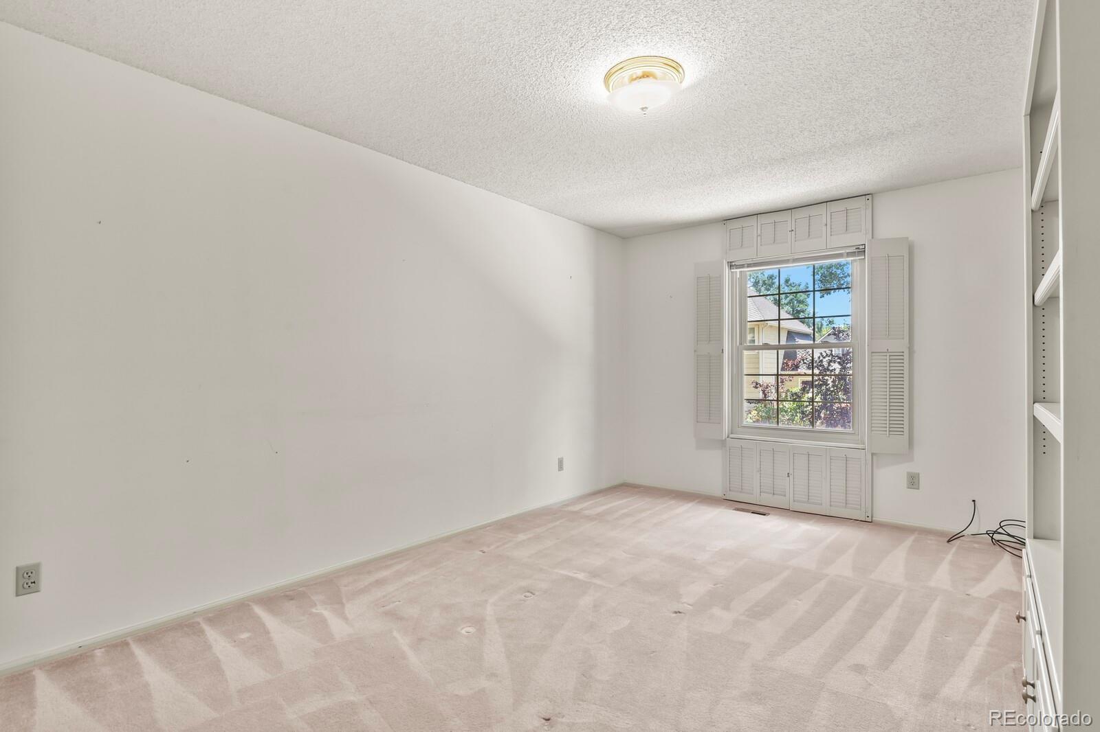 MLS Image #13 for 12506 e vassar drive,aurora, Colorado