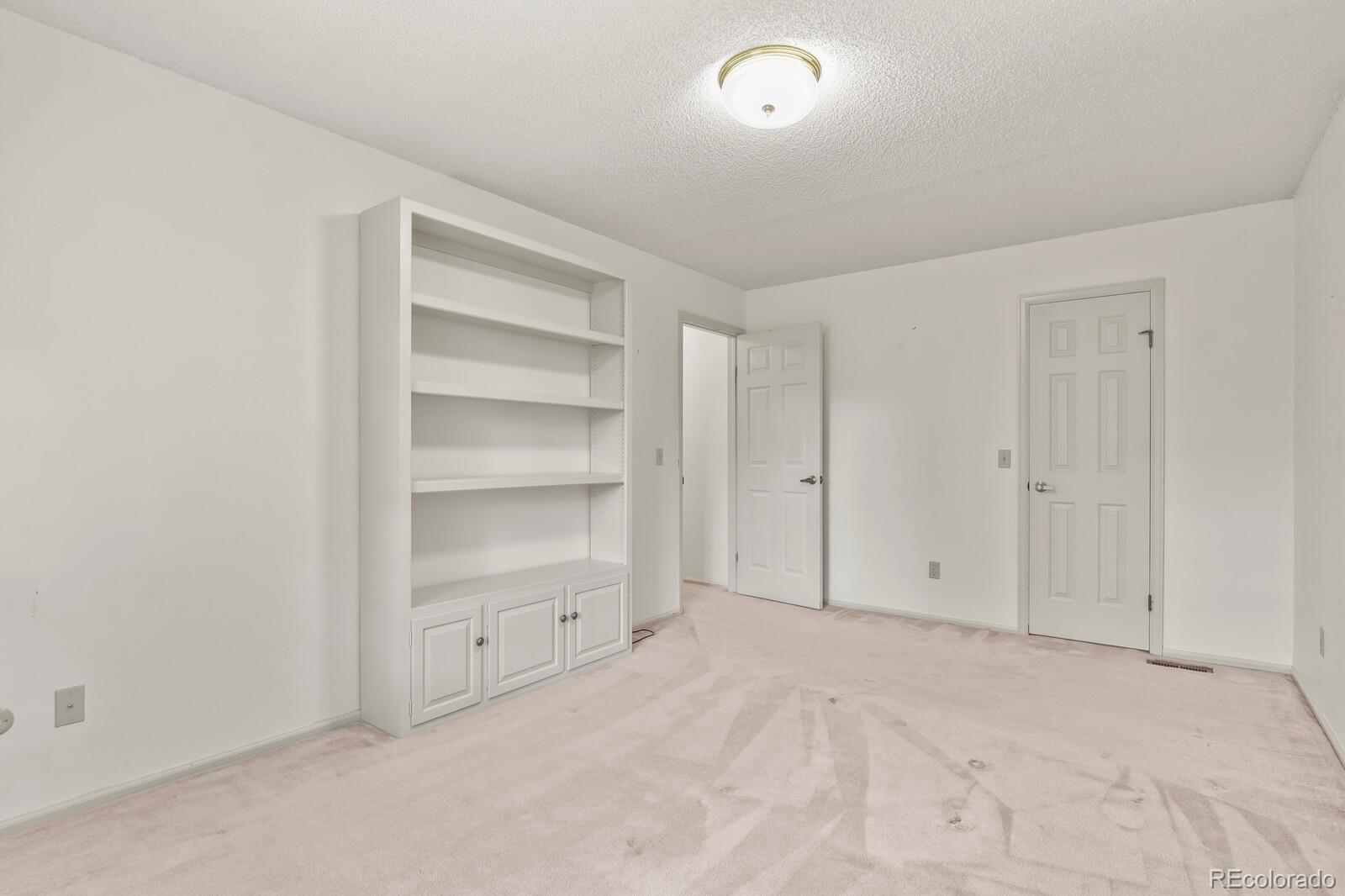 MLS Image #14 for 12506 e vassar drive,aurora, Colorado