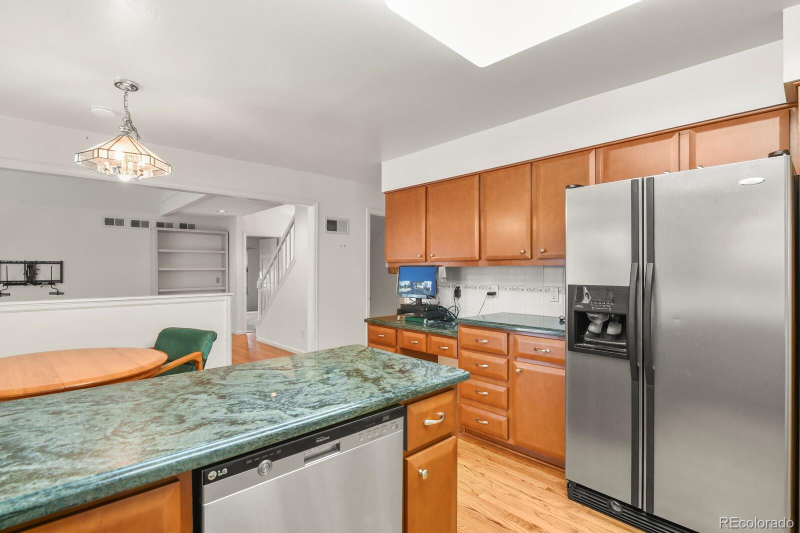 MLS Image #7 for 12506 e vassar drive,aurora, Colorado