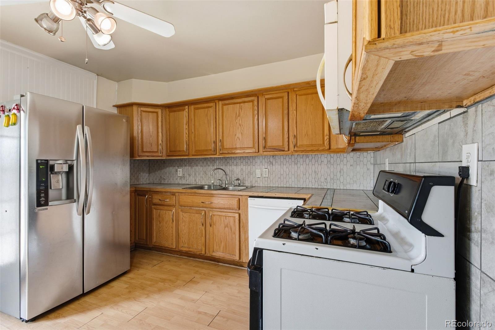 MLS Image #9 for 871  victor street,aurora, Colorado