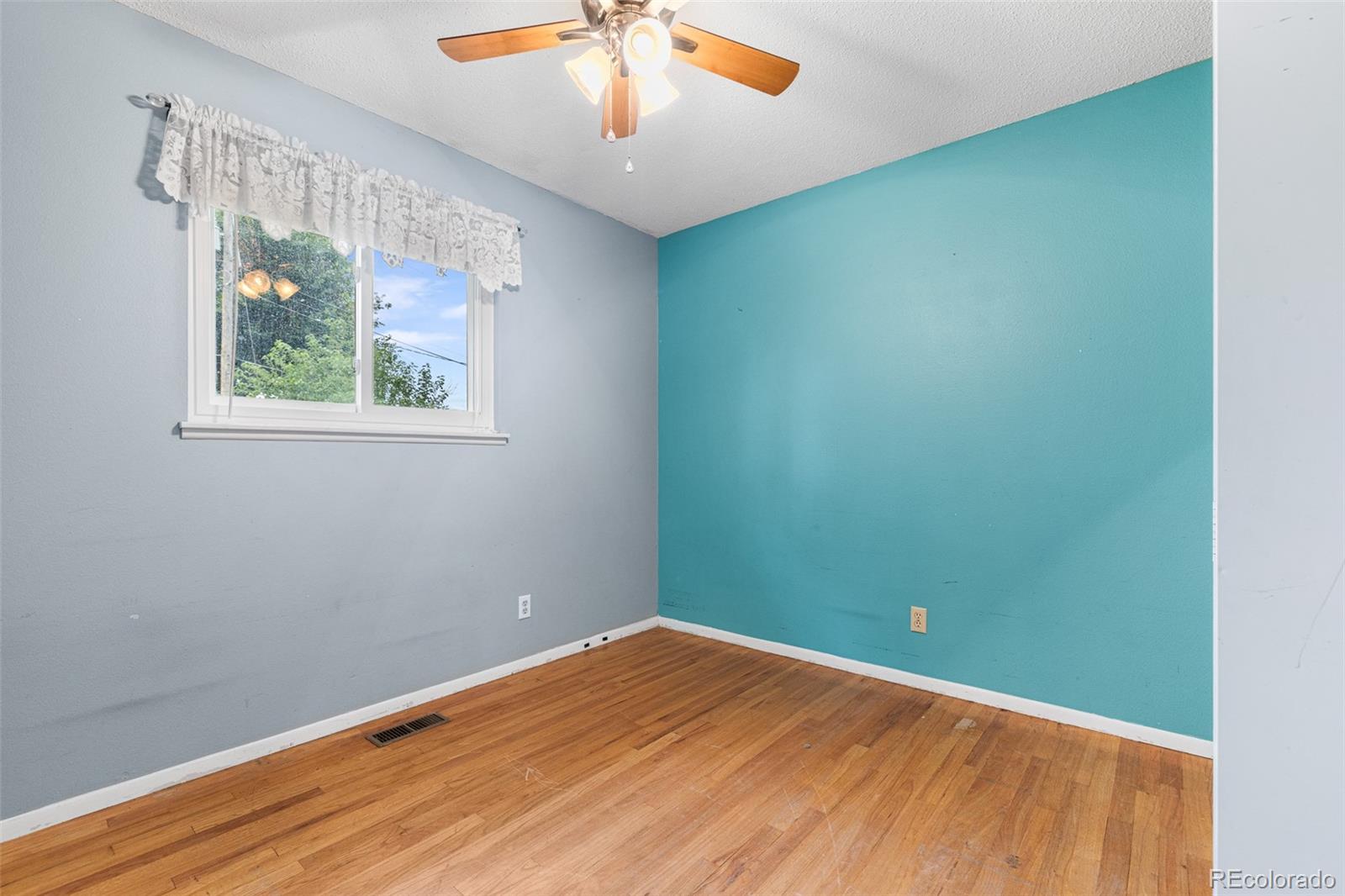 MLS Image #11 for 44  glenmore road,pueblo, Colorado