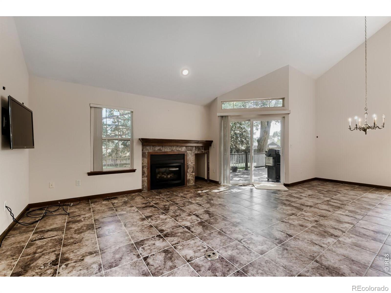 MLS Image #10 for 7103  dry creek court,niwot, Colorado