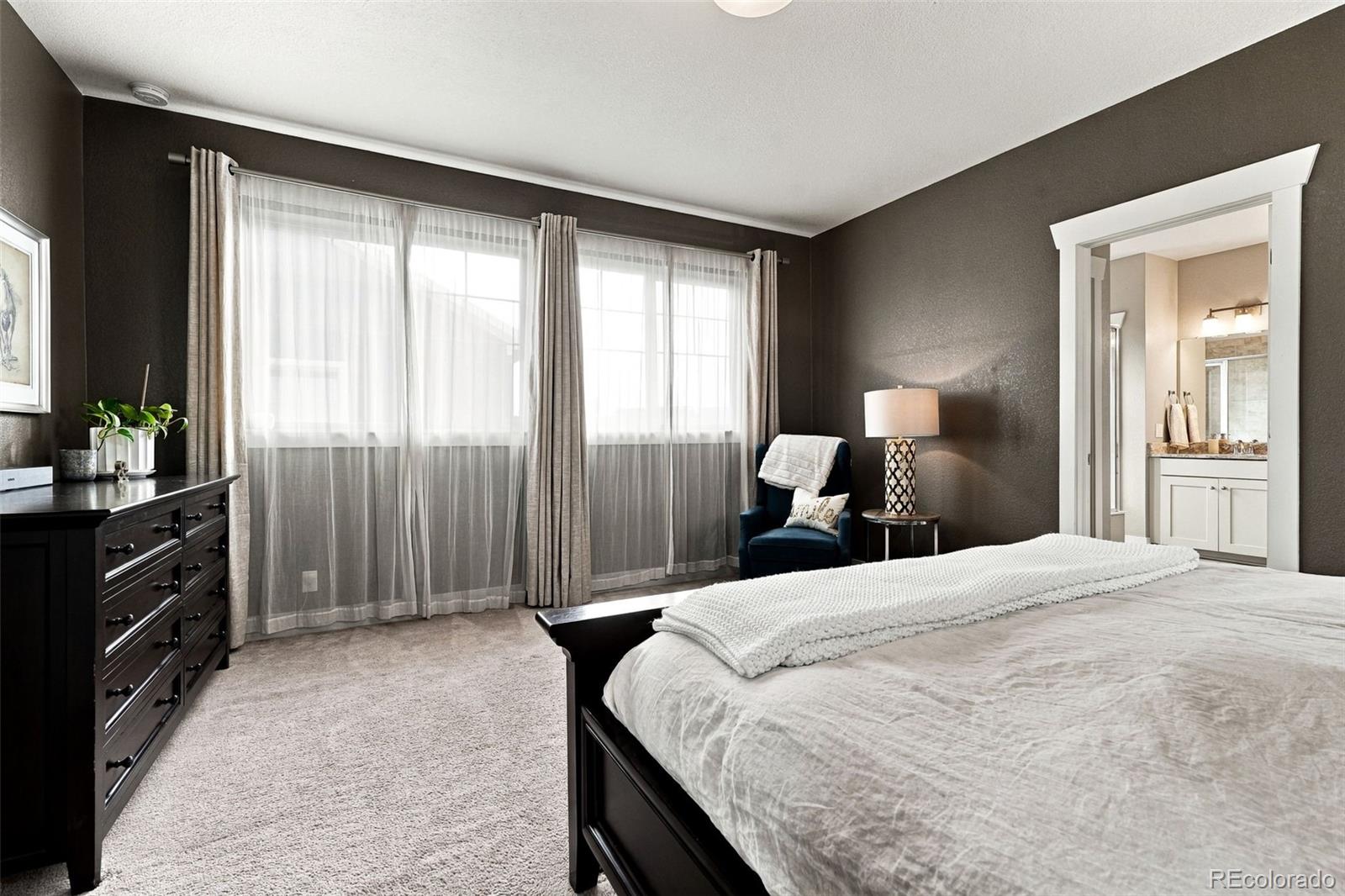 MLS Image #19 for 5047  akron street,denver, Colorado