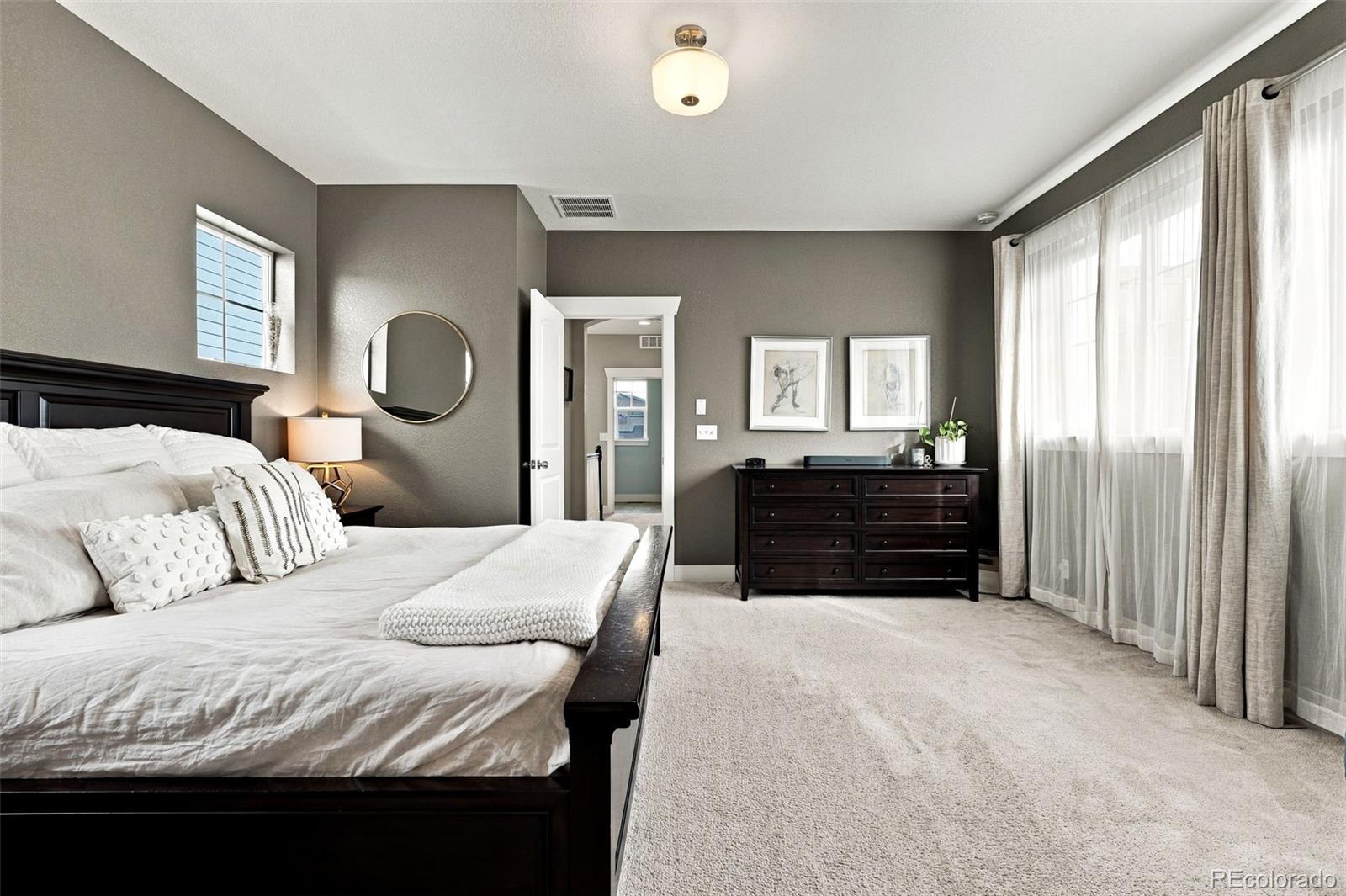 MLS Image #21 for 5047  akron street,denver, Colorado
