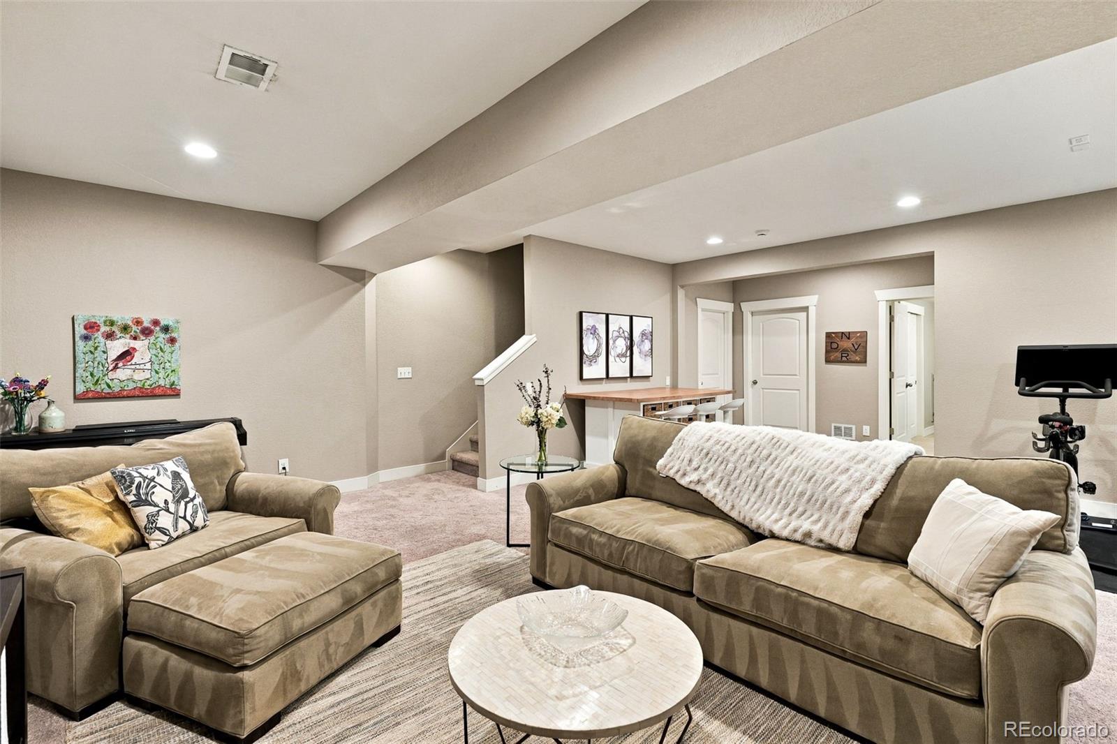 MLS Image #28 for 5047  akron street,denver, Colorado