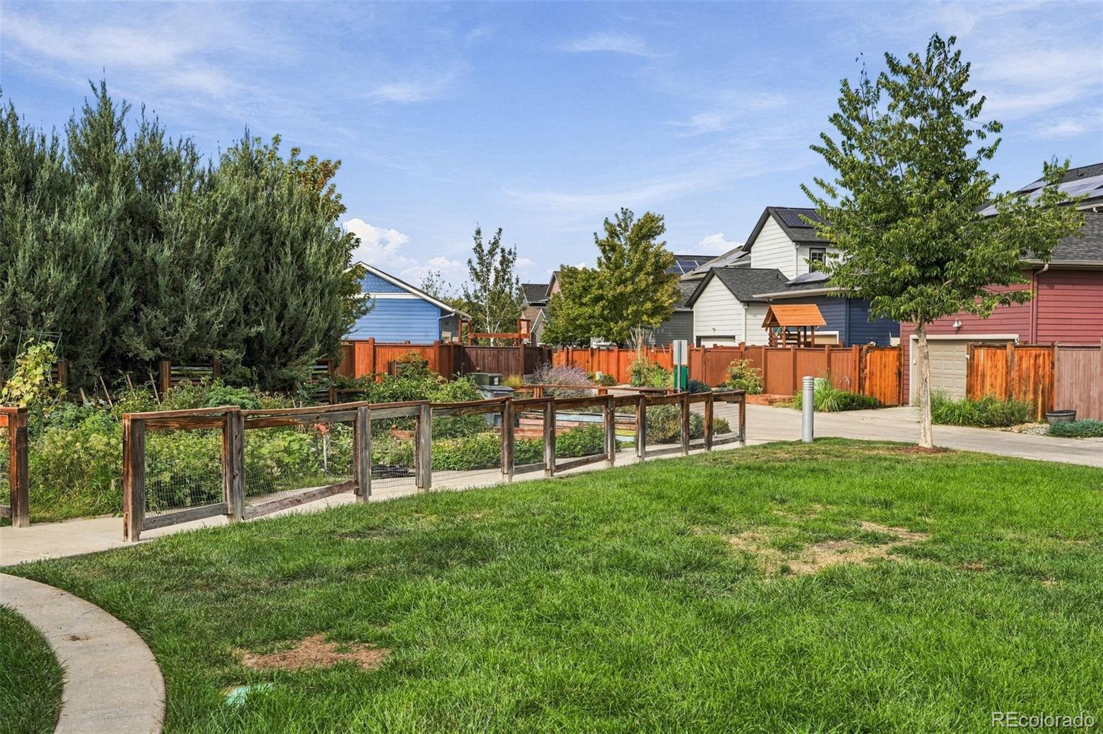 MLS Image #40 for 5047  akron street,denver, Colorado