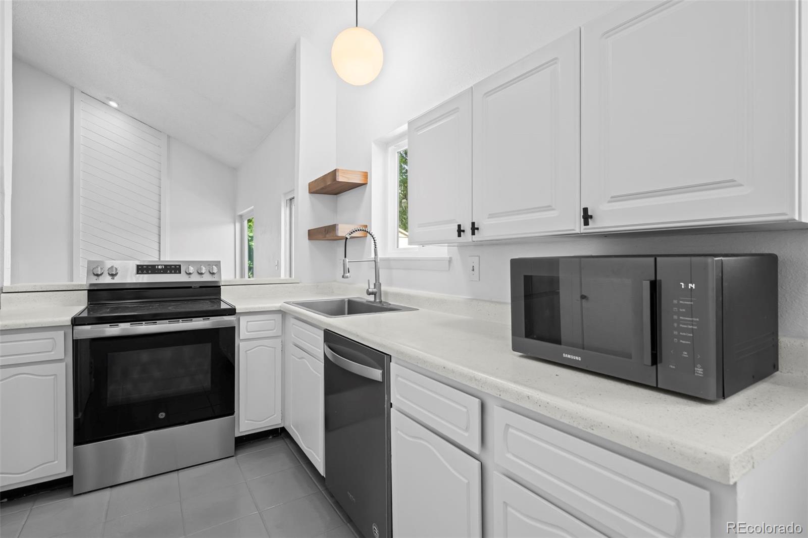 MLS Image #7 for 7977  countryside drive,niwot, Colorado