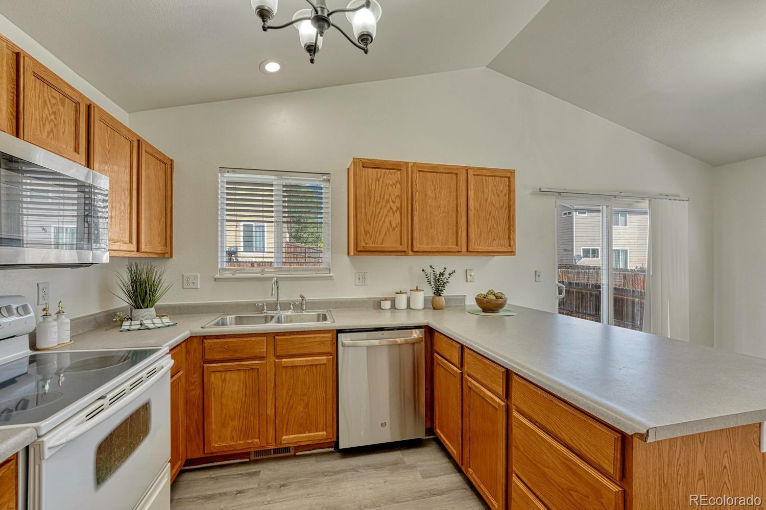 MLS Image #3 for 1120  lords hill drive,fountain, Colorado