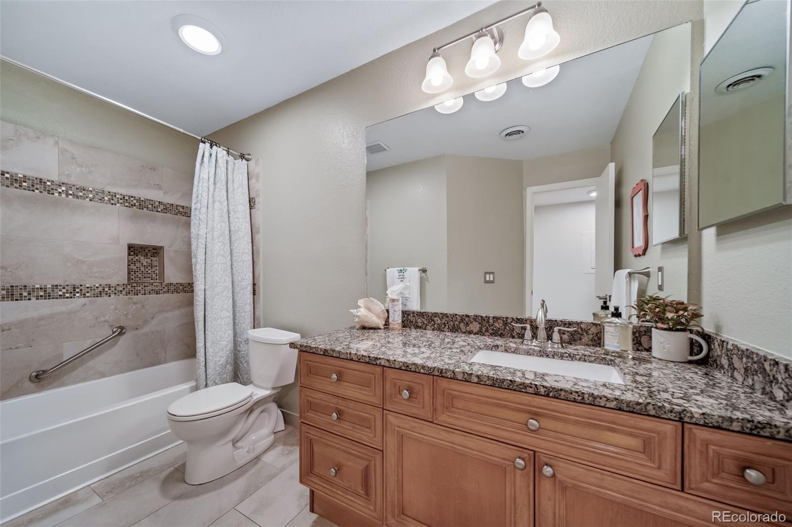 MLS Image #27 for 2670 e otero place 12,centennial, Colorado