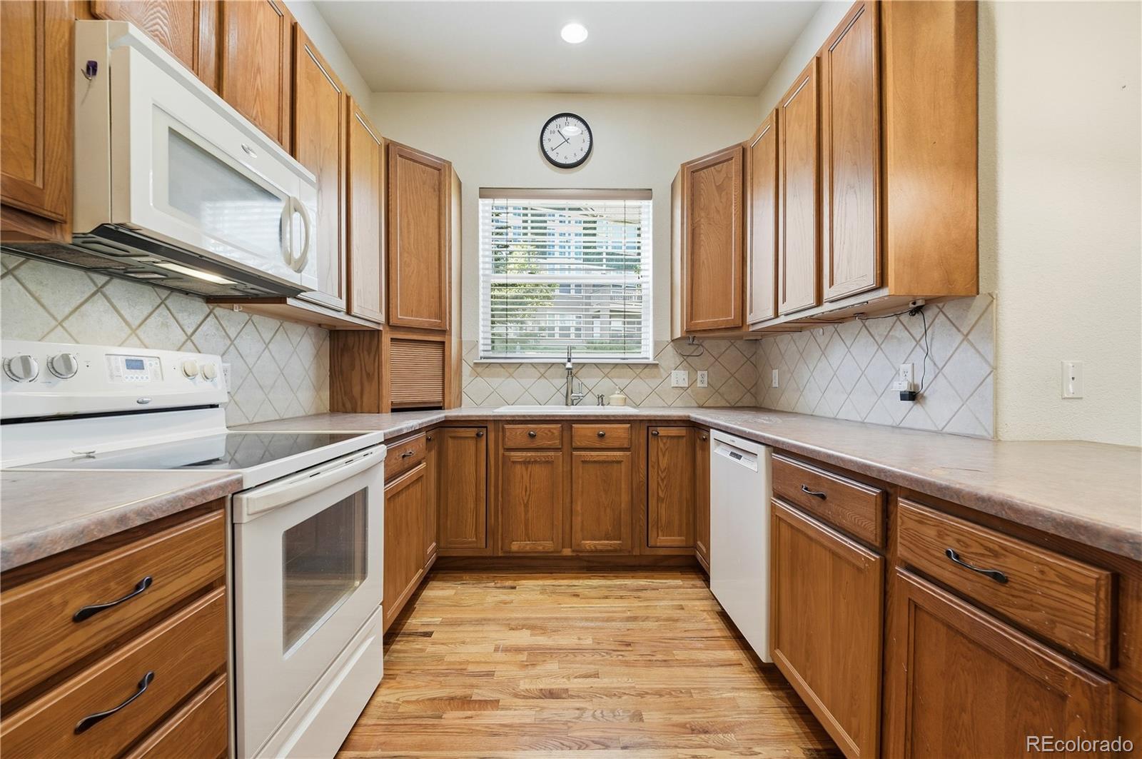 MLS Image #10 for 5843 s taft way ,littleton, Colorado