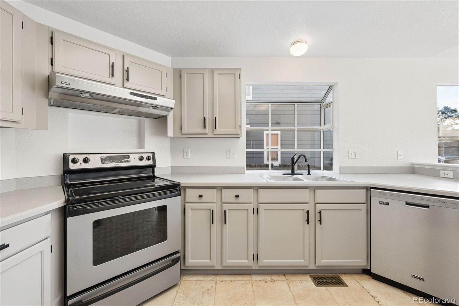 MLS Image #12 for 12369 w berry avenue,littleton, Colorado